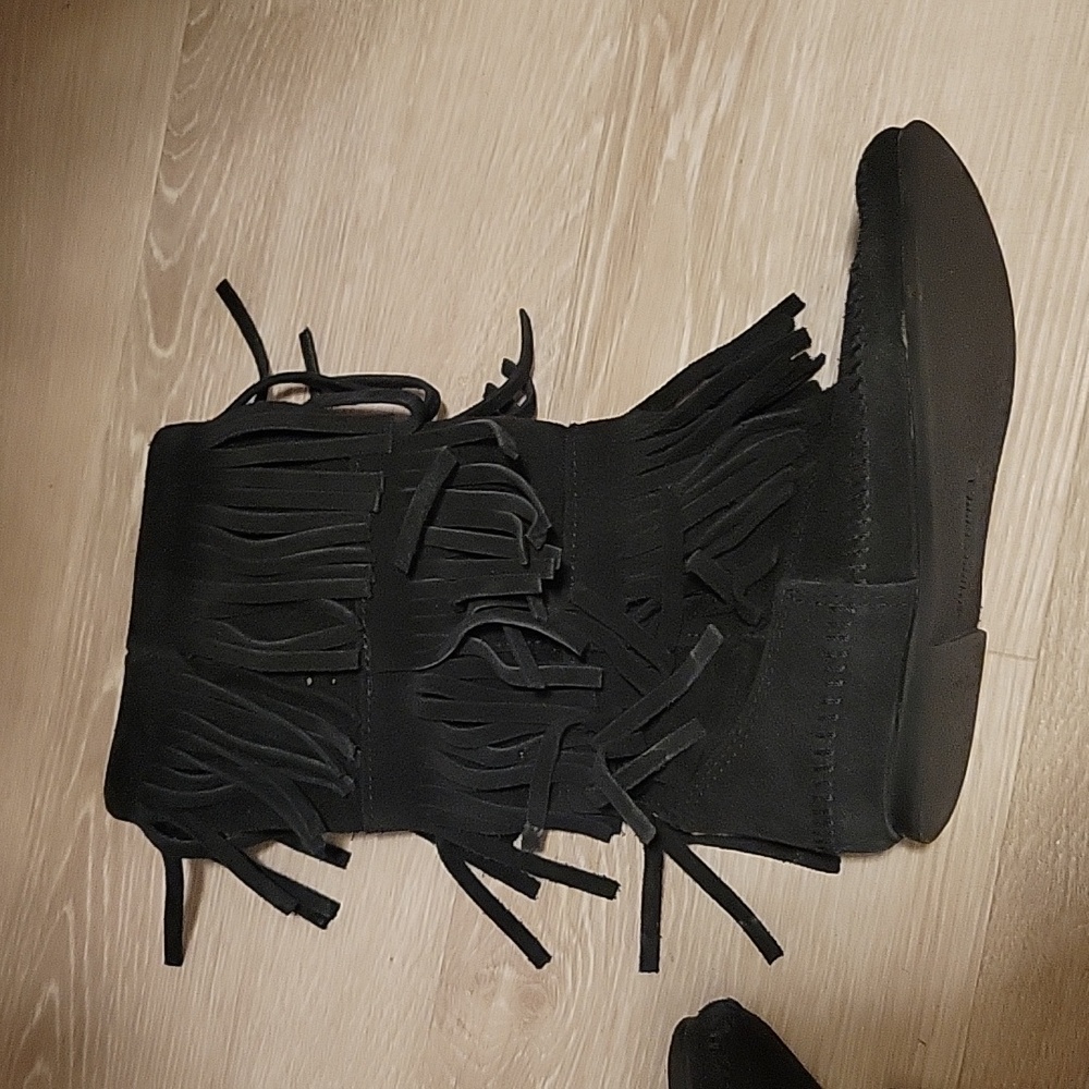 Minnetonka boots